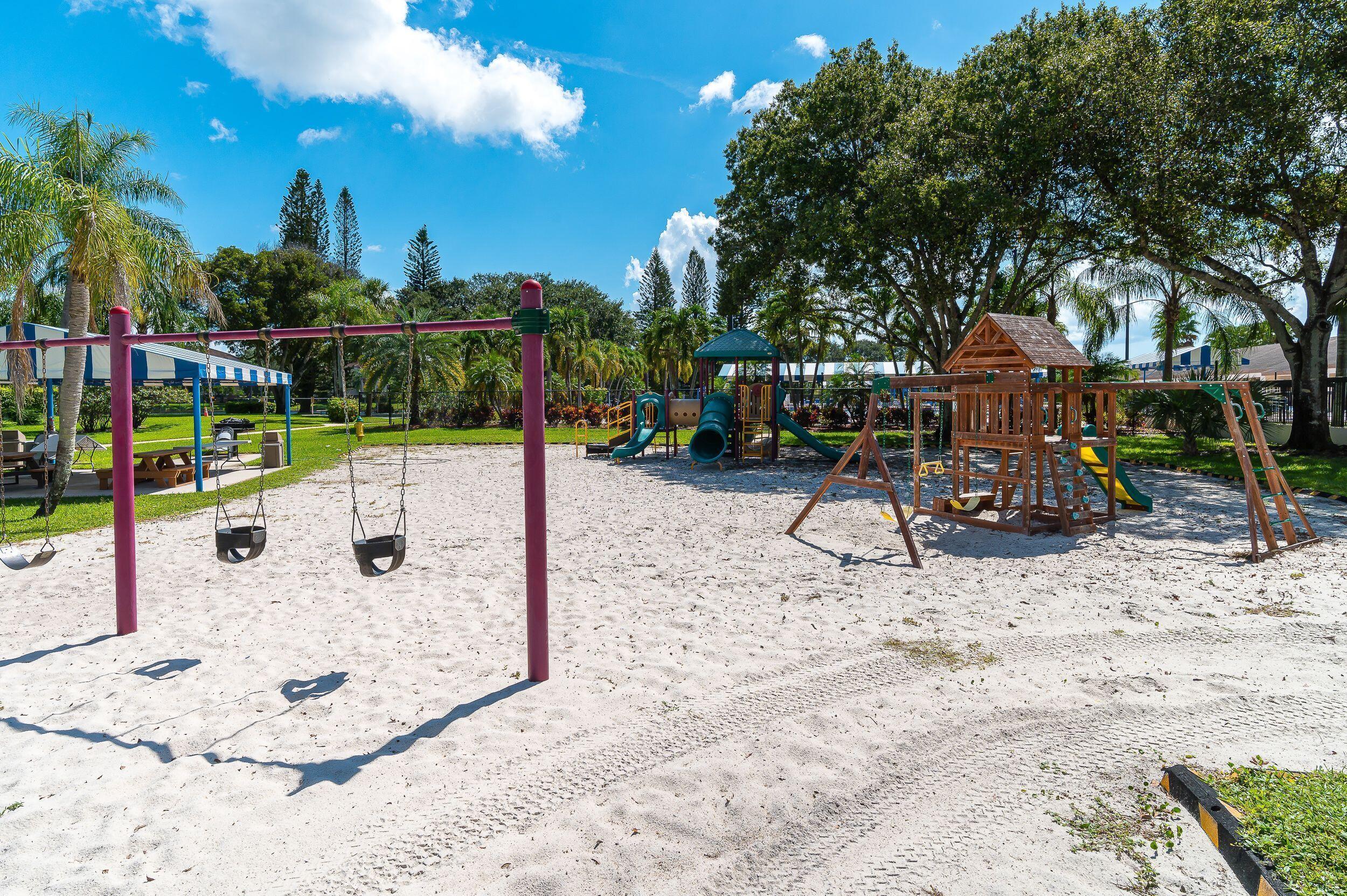 BAYWOOD VILLAGE II-D CONDO - Residential Lease
