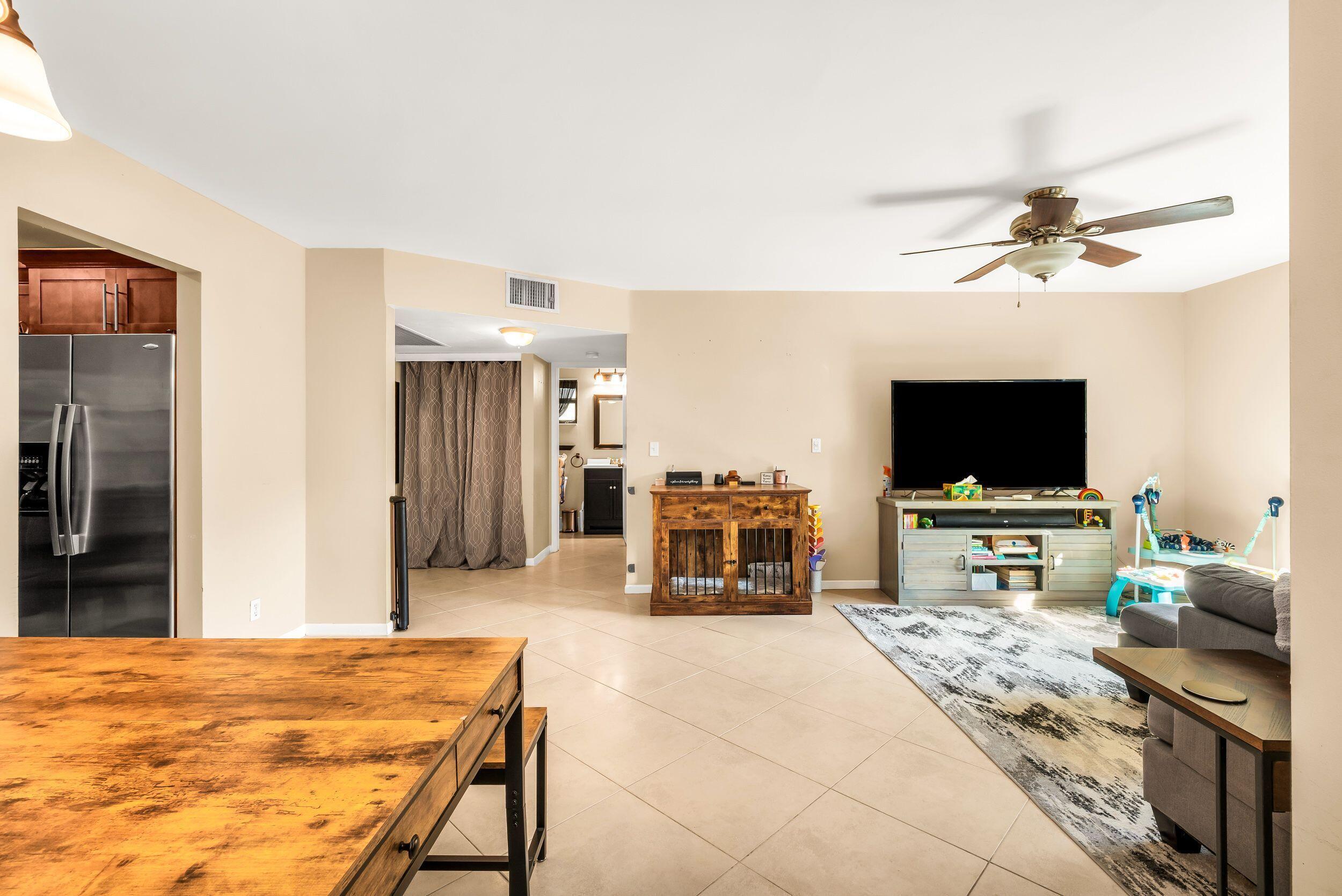 BAYWOOD VILLAGE II-D CONDO - Residential Lease