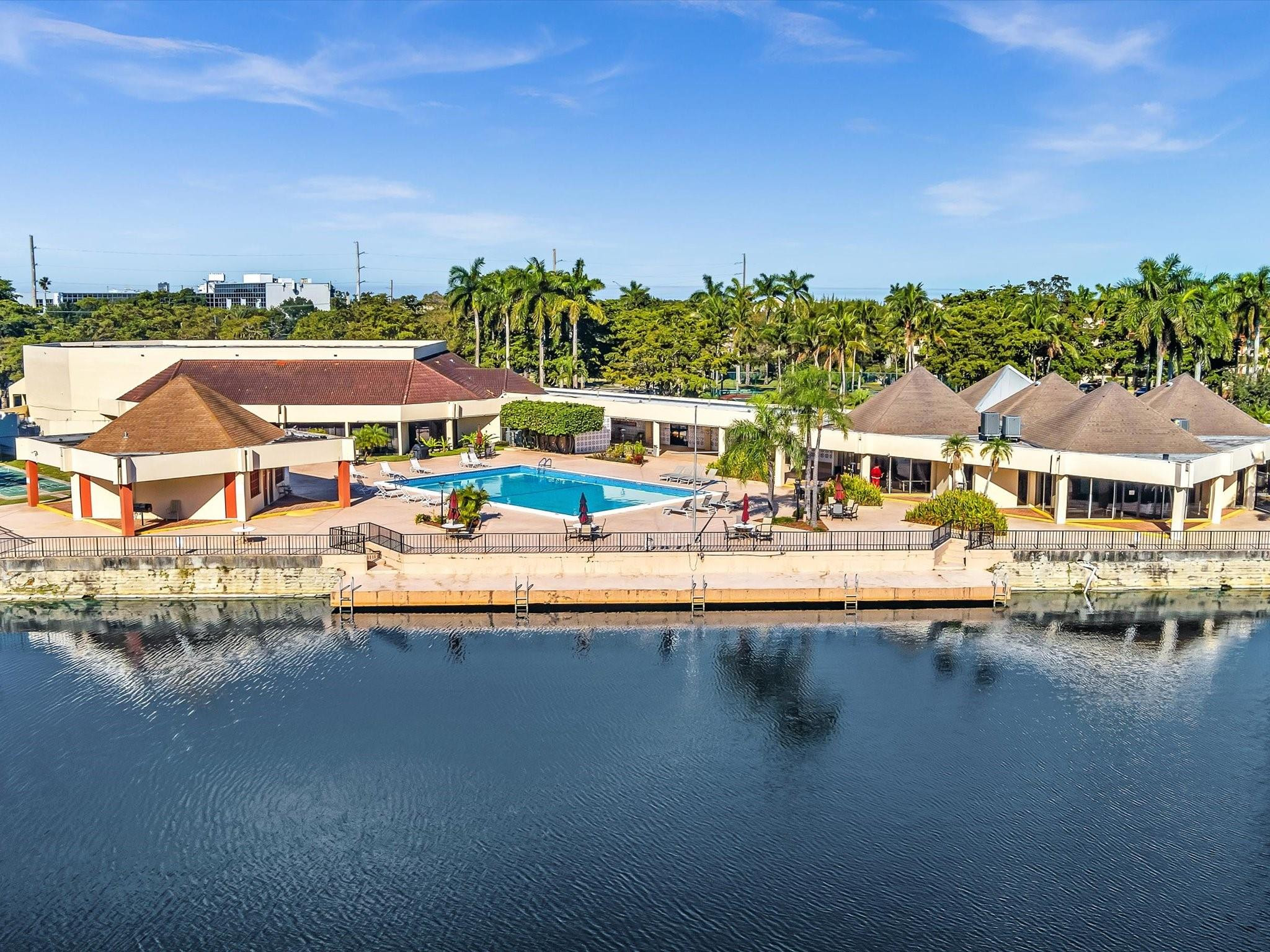 Sunrise Lakes - Residential
