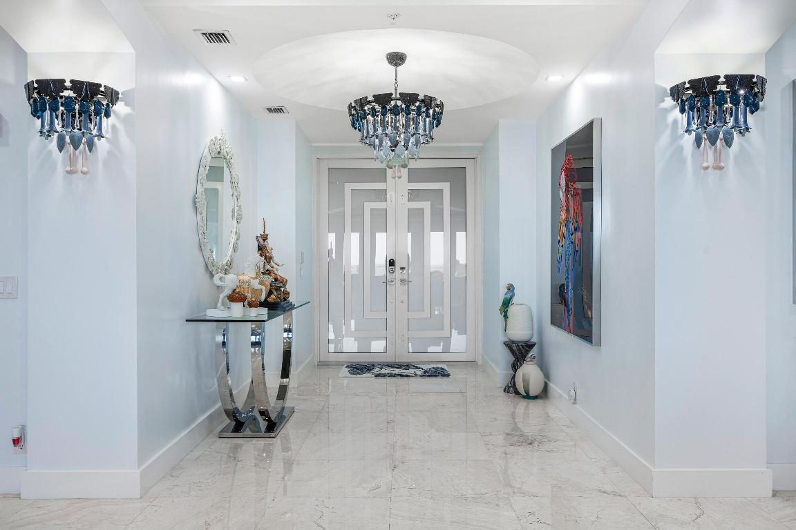 ATHENA CONDO - Residential
