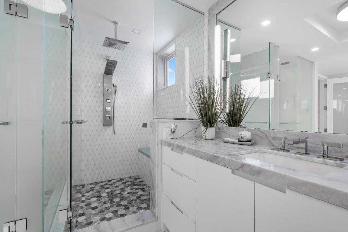 ATHENA CONDO - Residential