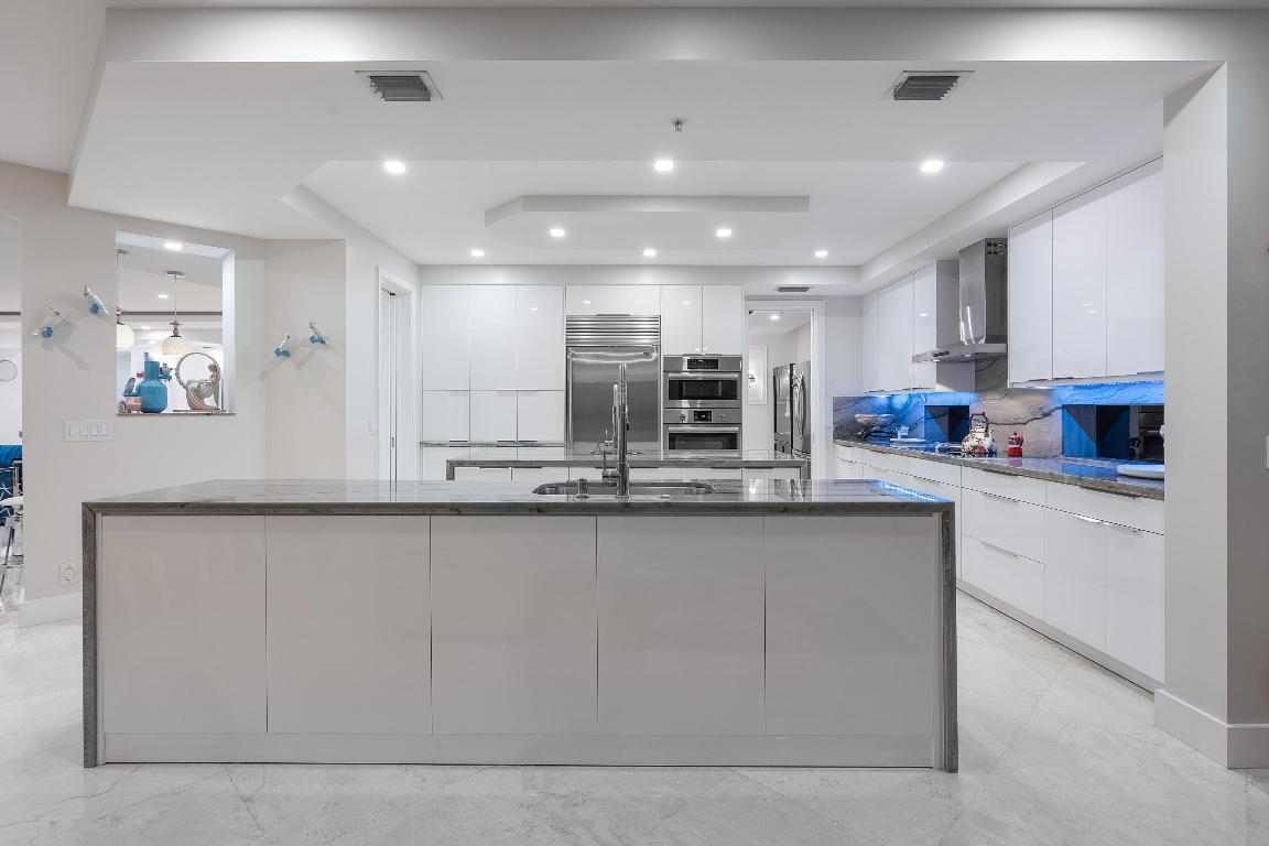 ATHENA CONDO - Residential