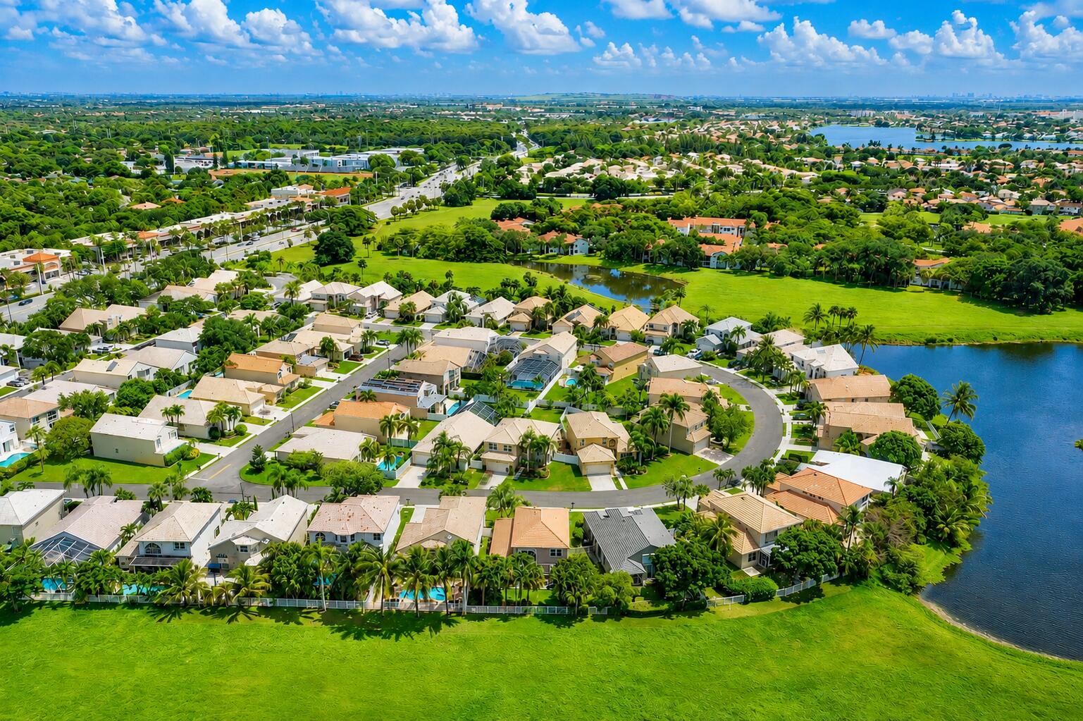 HOLIDAY SPRINGS VILLAGE SEC 3 - Residential
