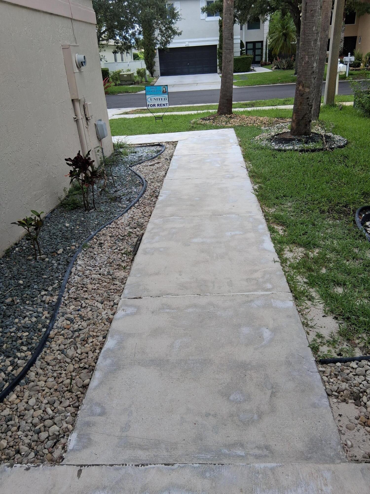 CHAPEL TRAIL REPLAT - Residential Lease