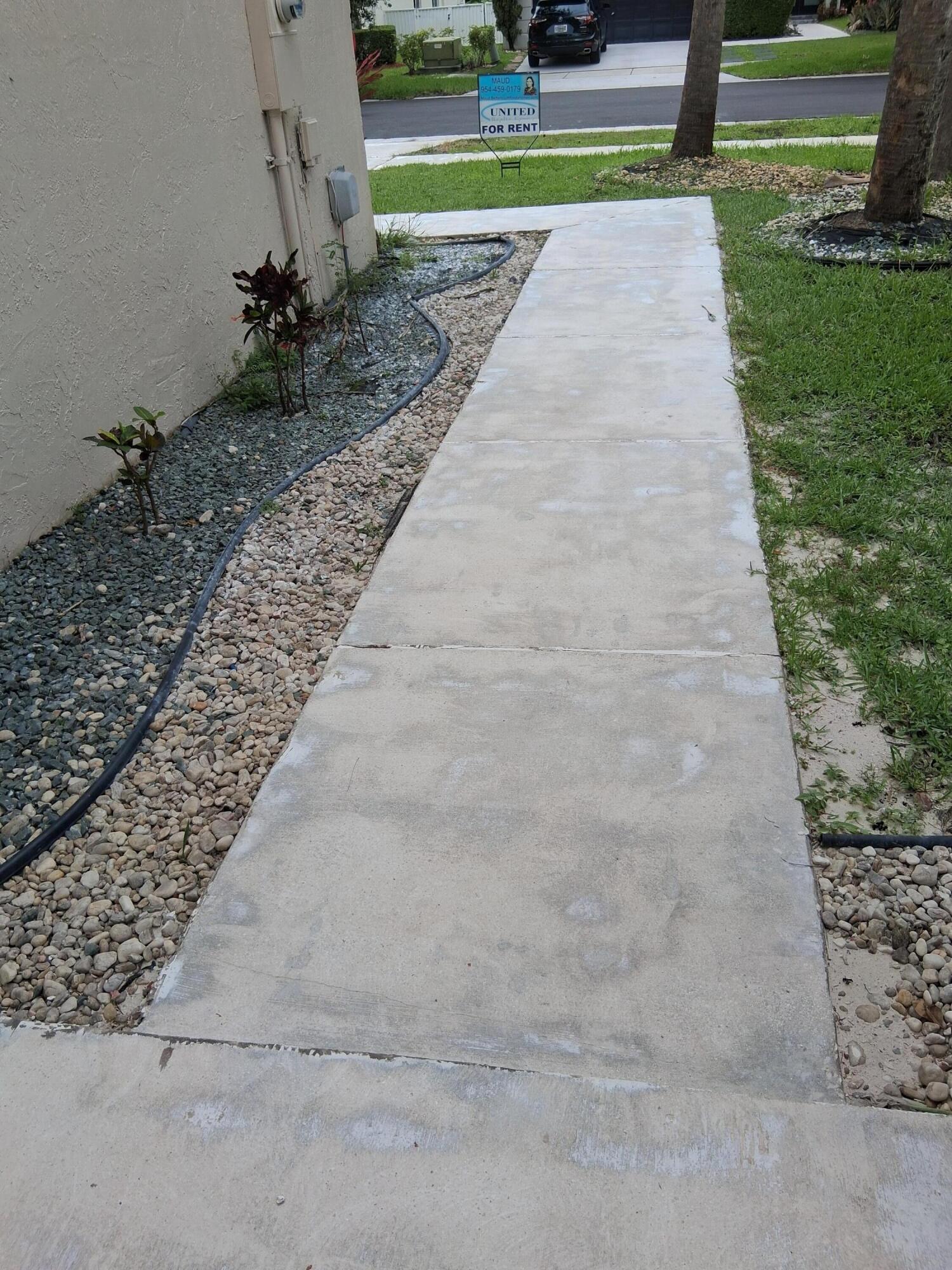 CHAPEL TRAIL REPLAT - Residential Lease