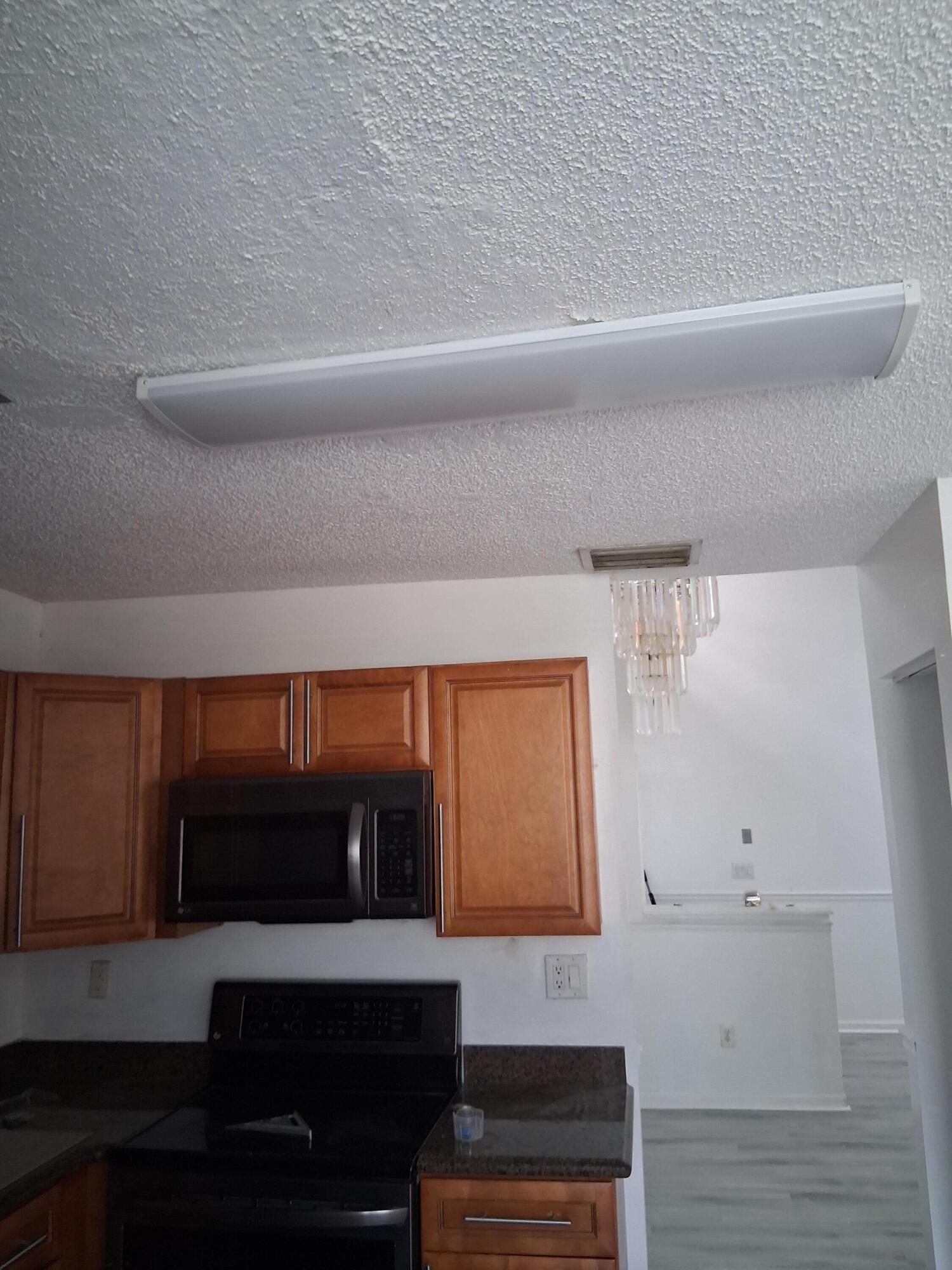 CHAPEL TRAIL REPLAT - Residential Lease