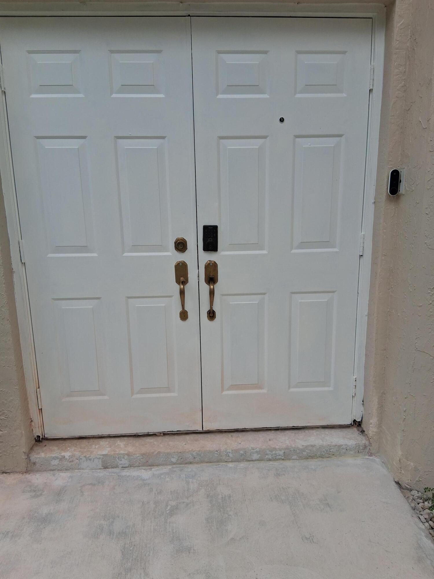 CHAPEL TRAIL REPLAT - Residential Lease