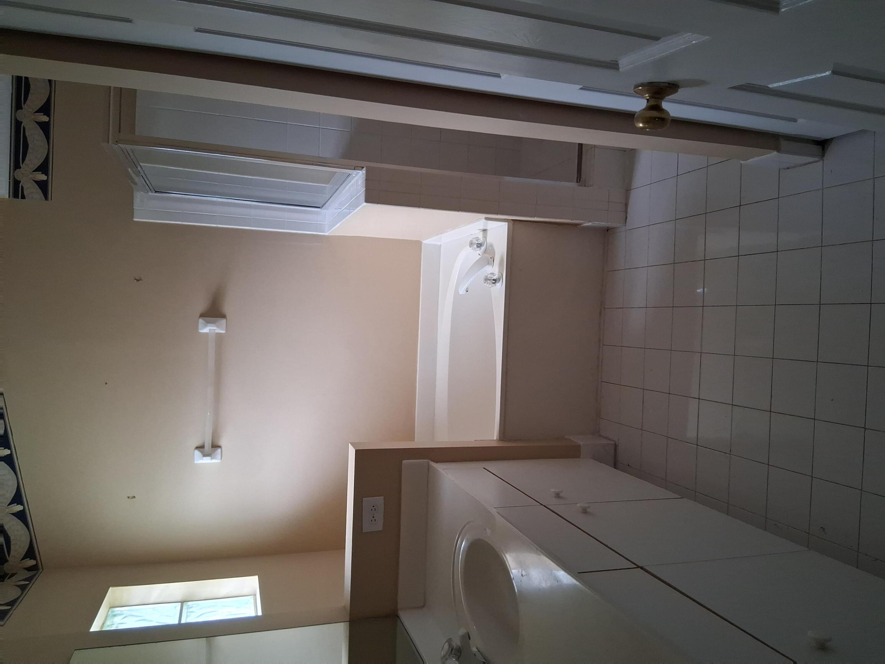 CHAPEL TRAIL REPLAT - Residential Lease