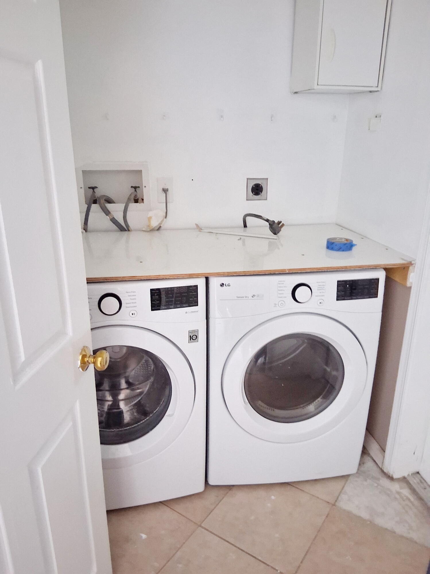 CHAPEL TRAIL REPLAT - Residential Lease