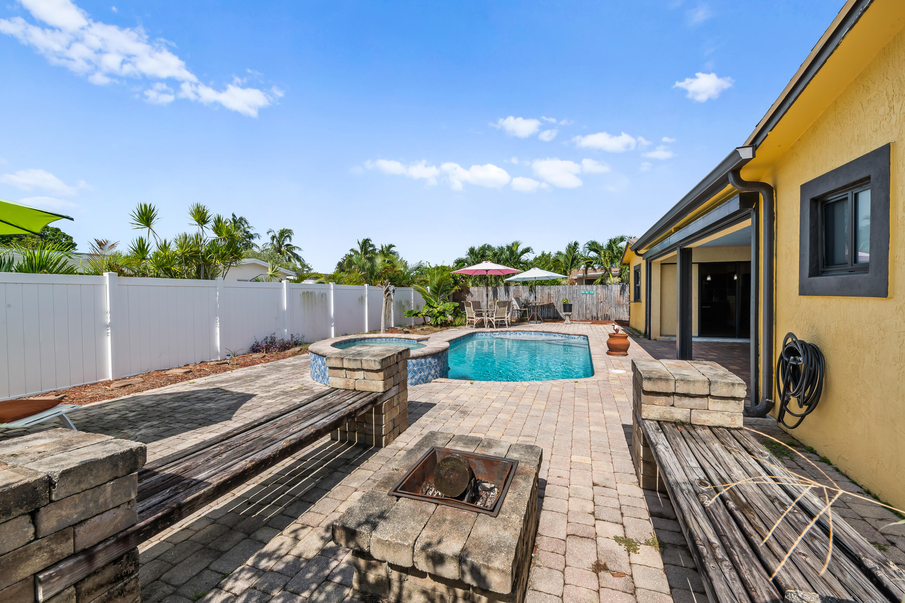 ORIOLE-MARGATE SEC 4 - Residential