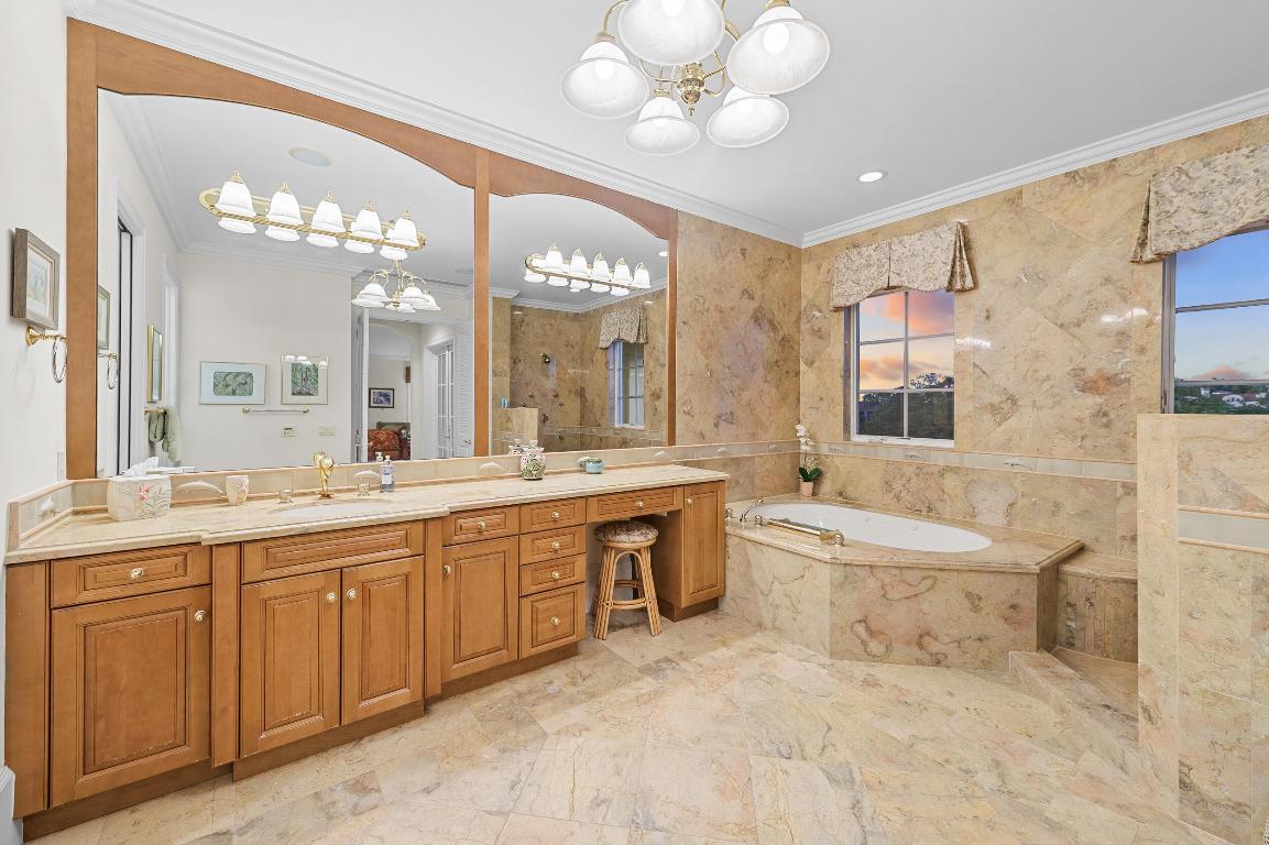 SAILFISH POINT - Residential