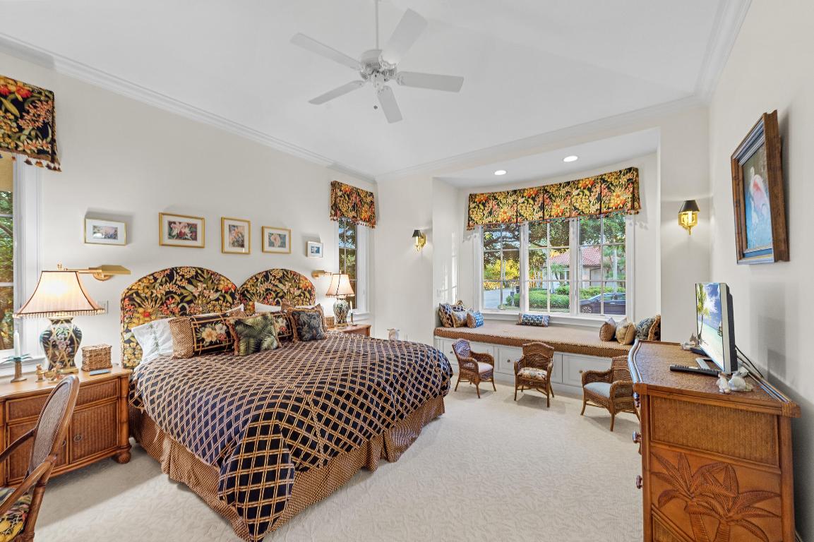 SAILFISH POINT - Residential