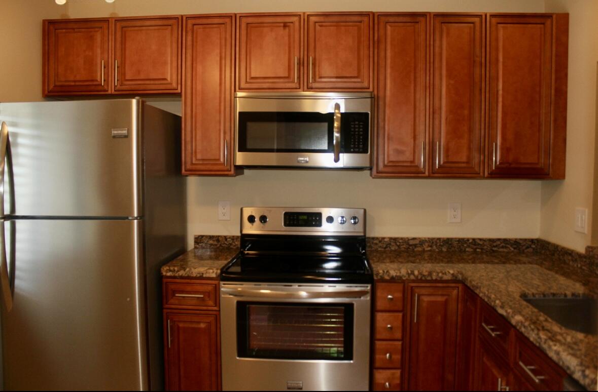 KENSINGTON WALK CONDO - Residential