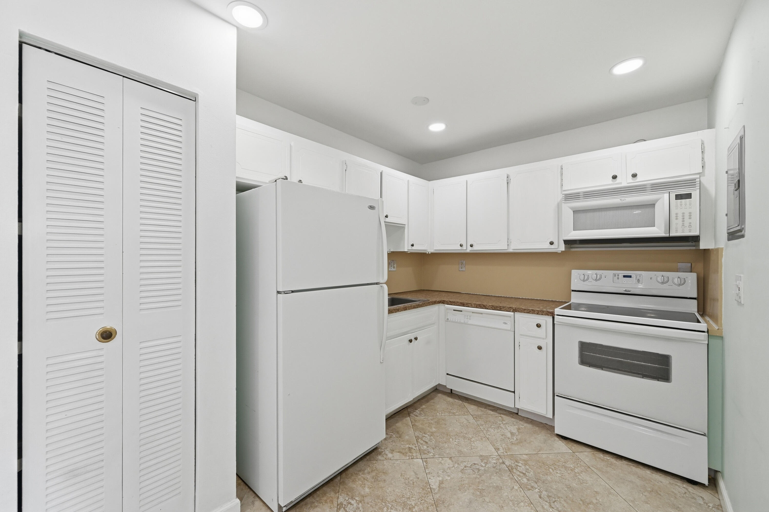 FLORENCE CONDO - Residential