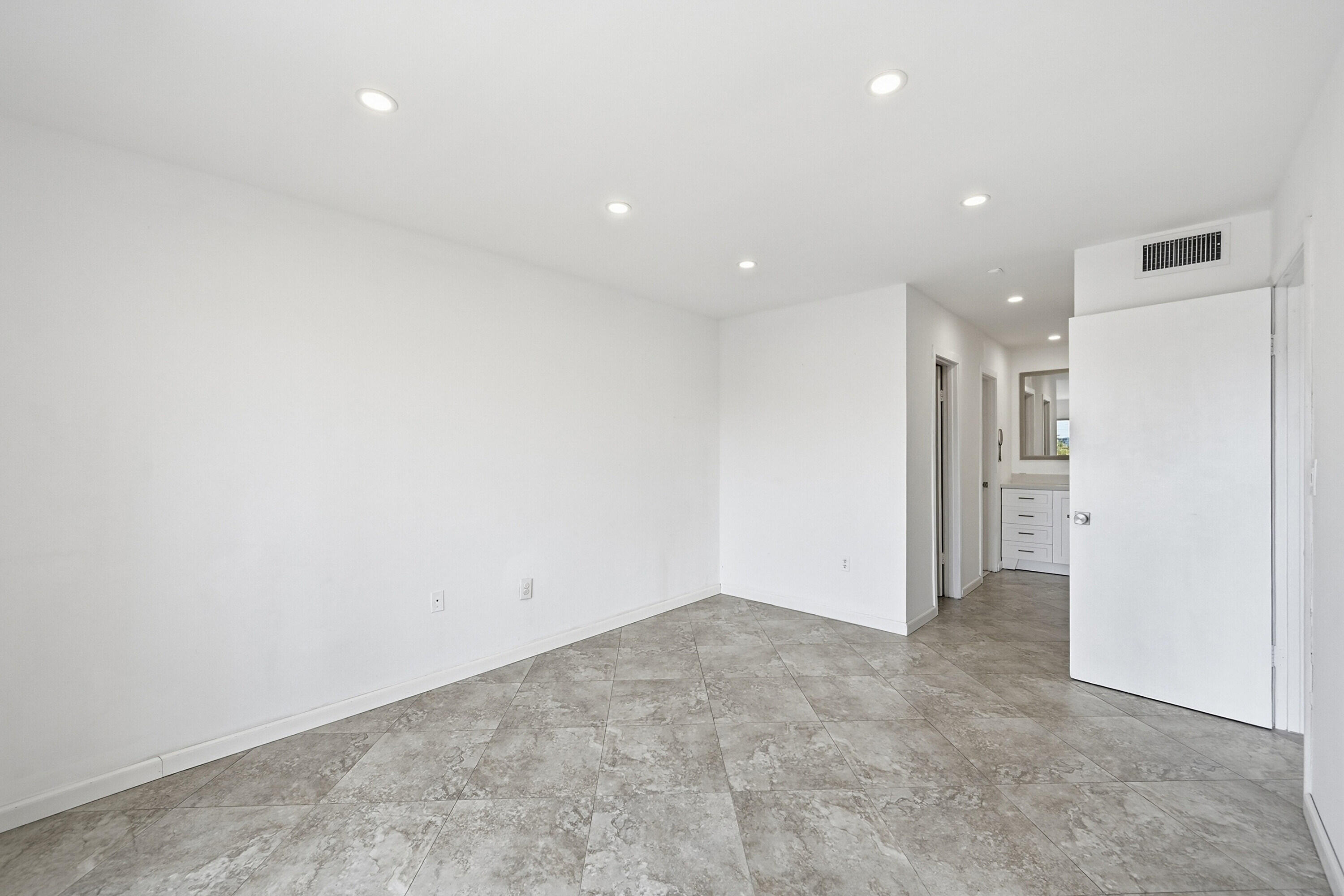 FLORENCE CONDO - Residential