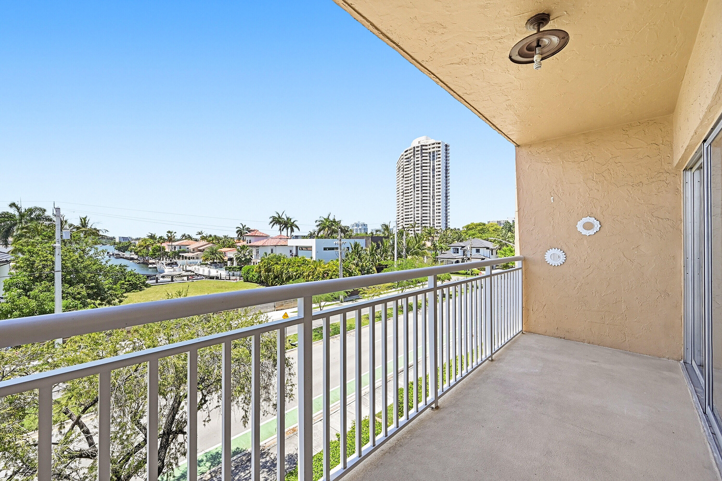 FLORENCE CONDO - Residential