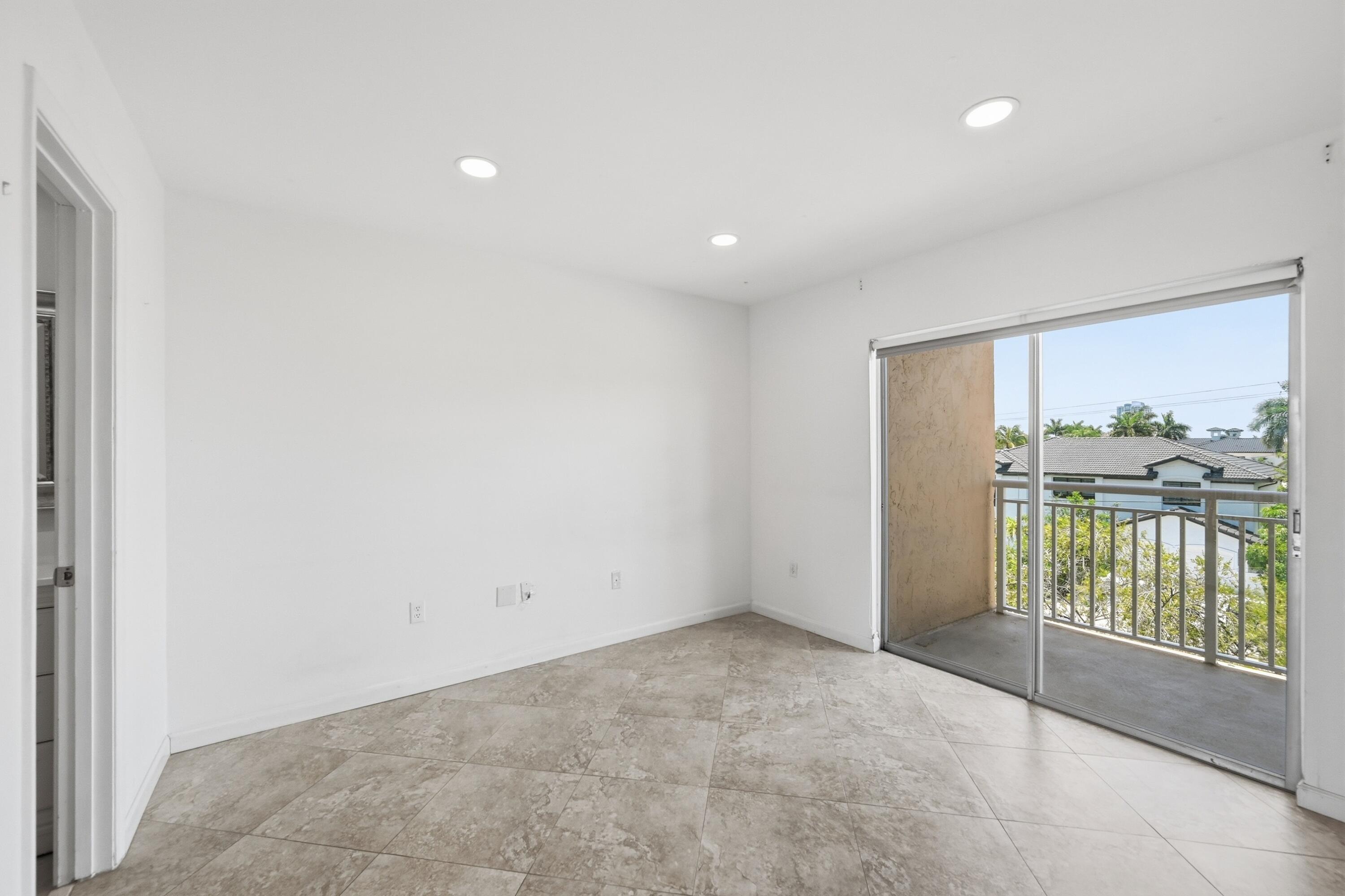 FLORENCE CONDO - Residential