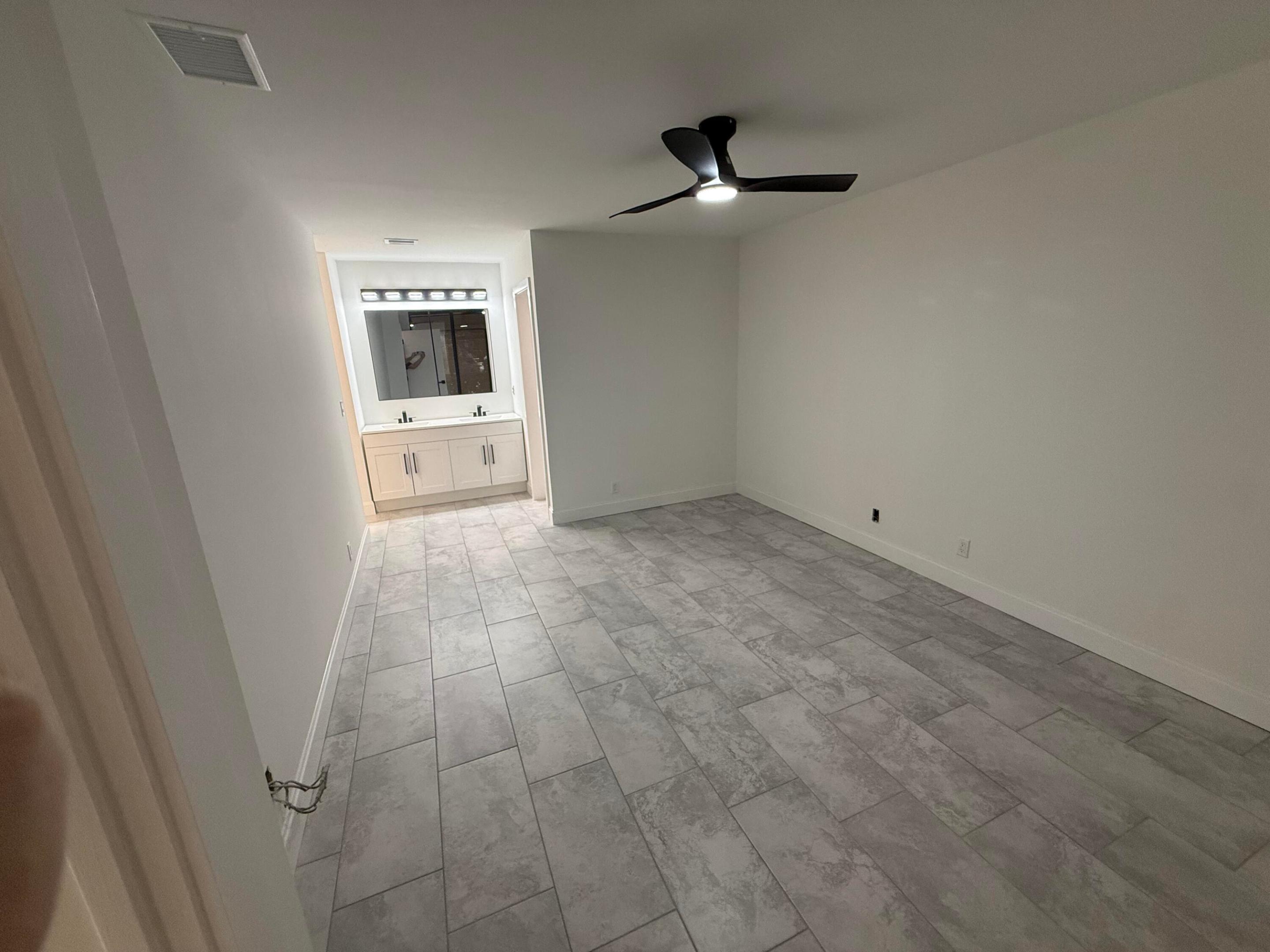 APPLEWOOD VILLAGE I-D CONDO - Residential