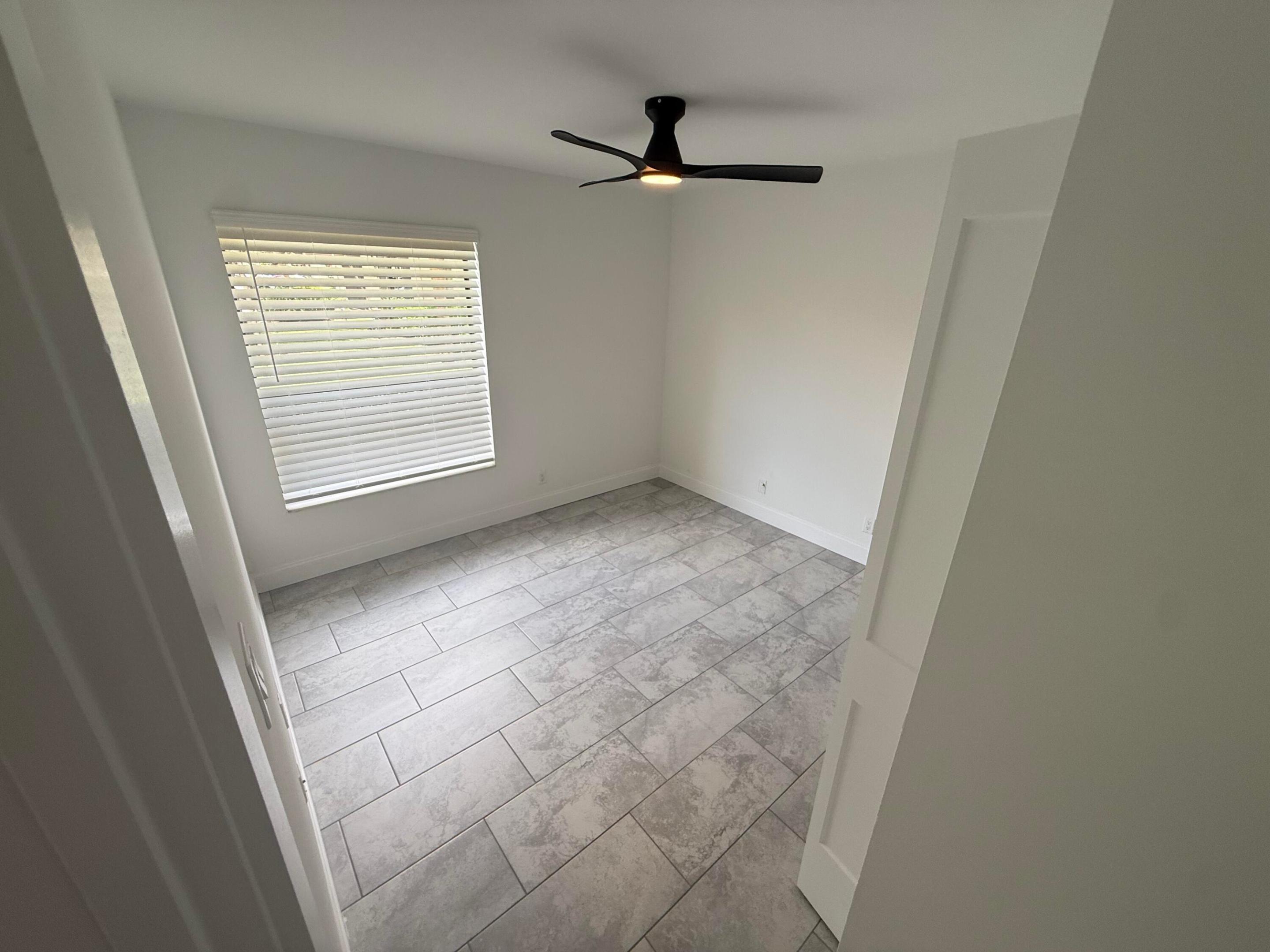 APPLEWOOD VILLAGE I-D CONDO - Residential