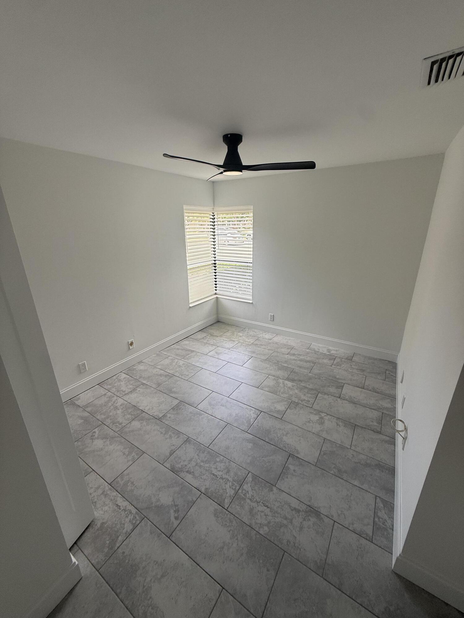 APPLEWOOD VILLAGE I-D CONDO - Residential