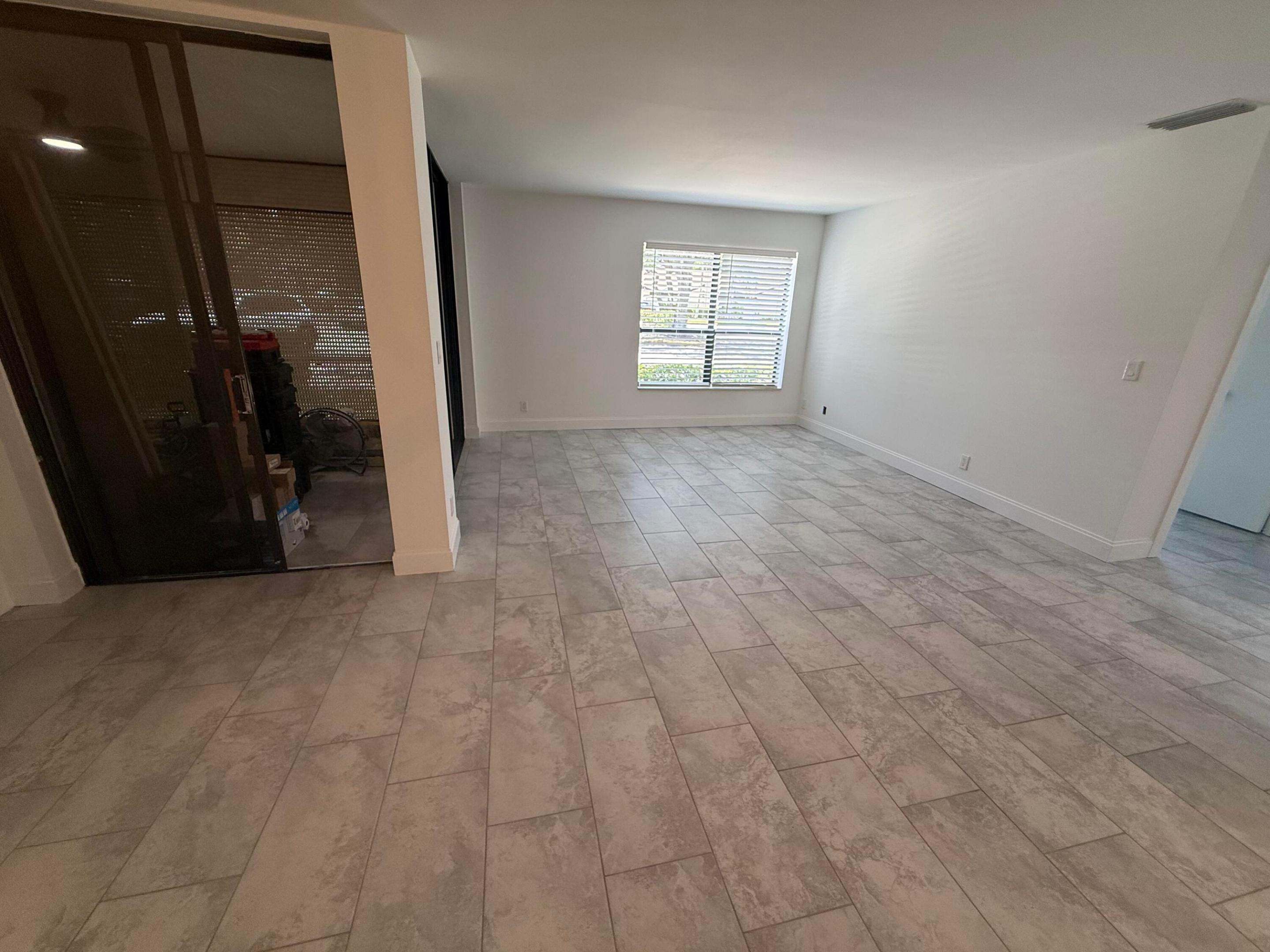 APPLEWOOD VILLAGE I-D CONDO - Residential