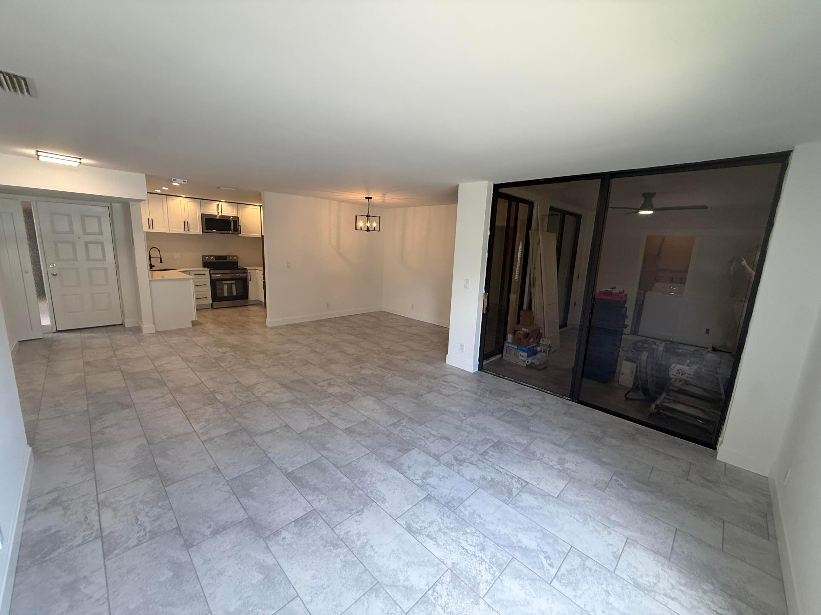 APPLEWOOD VILLAGE I-D CONDO - Residential