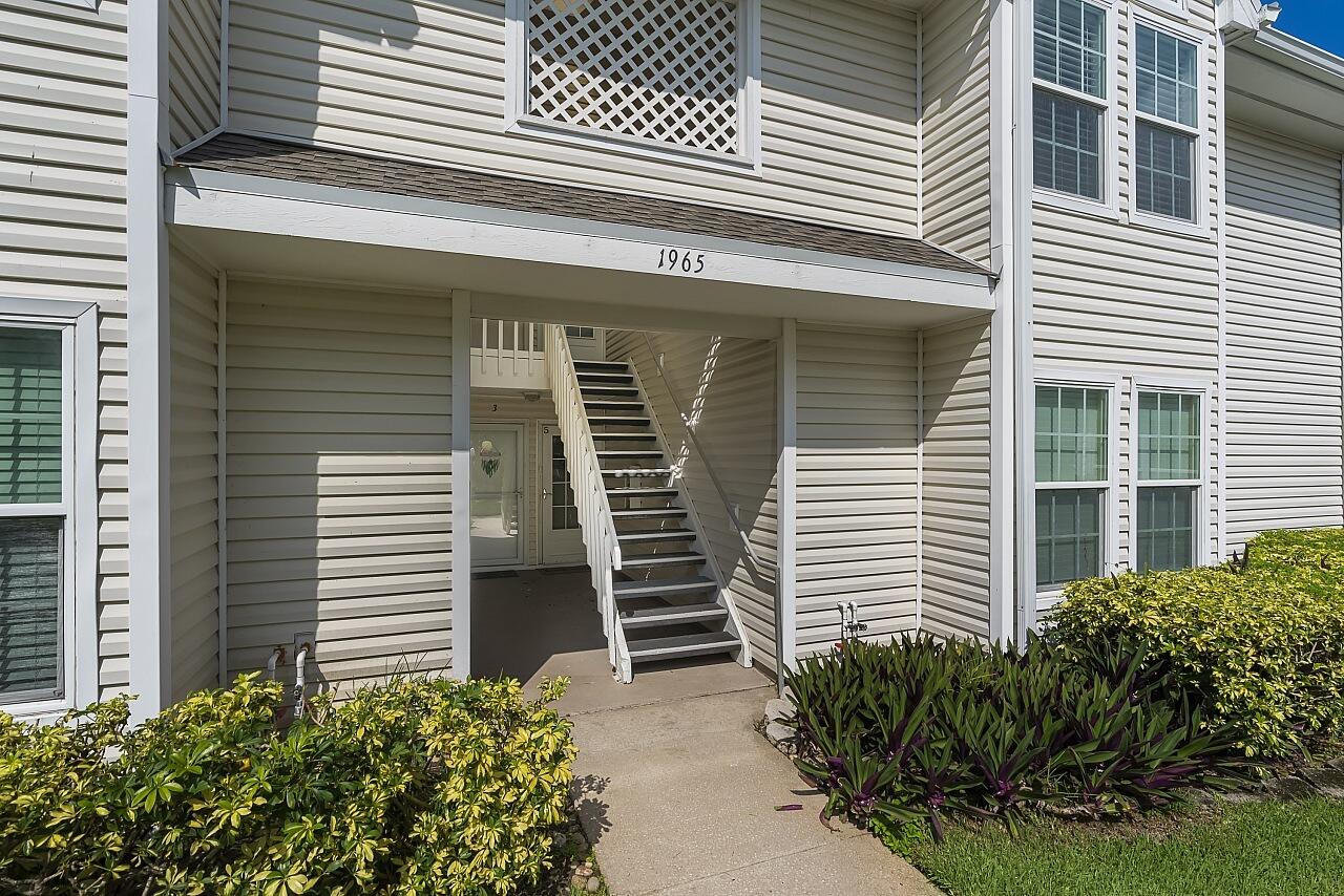 LAKE IN THE WOODS AT VERO BEACH CONDO - Residential