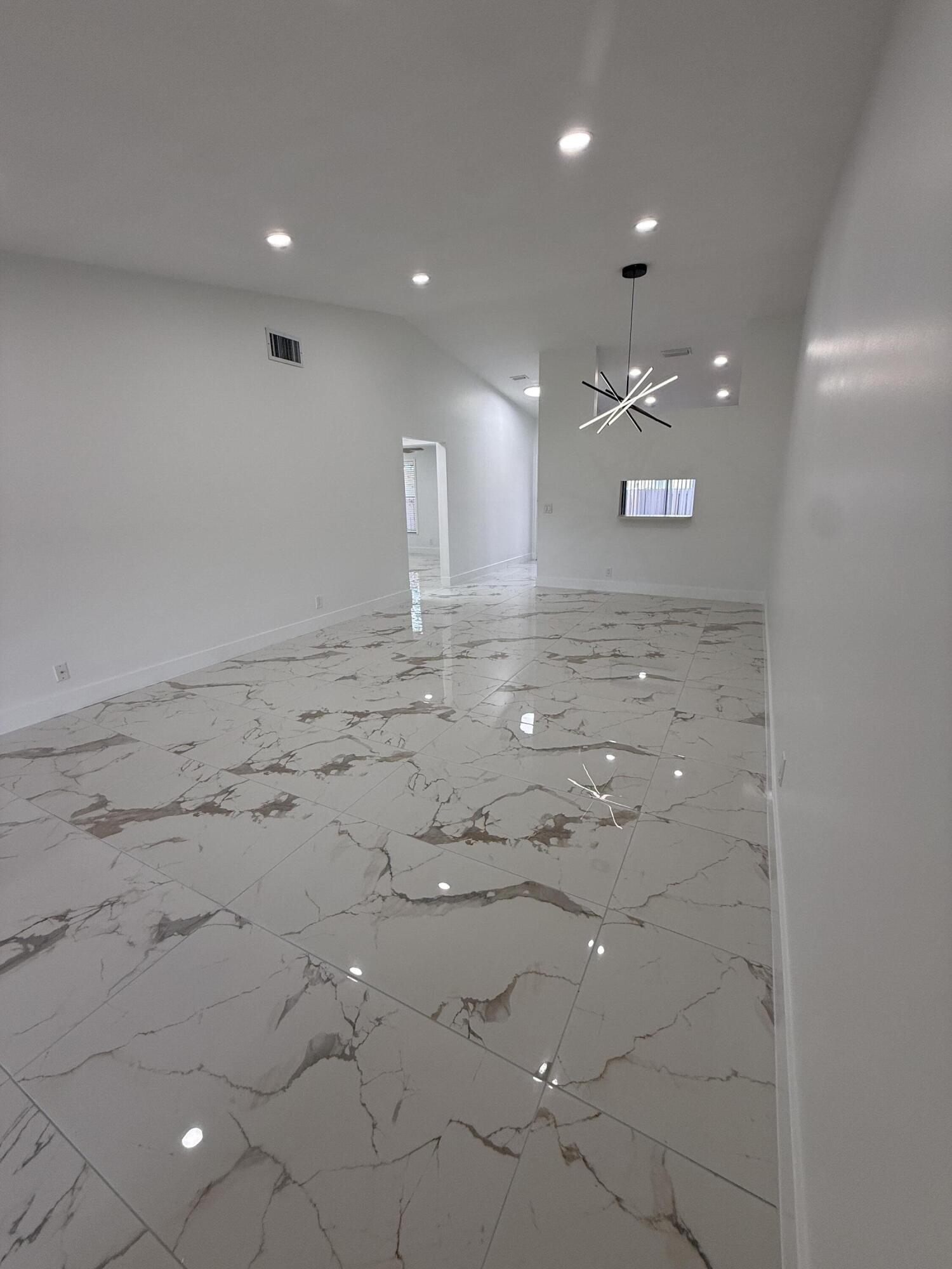 PINE RIDGE NORTH VILLAGE IV CONDO - Residential Lease