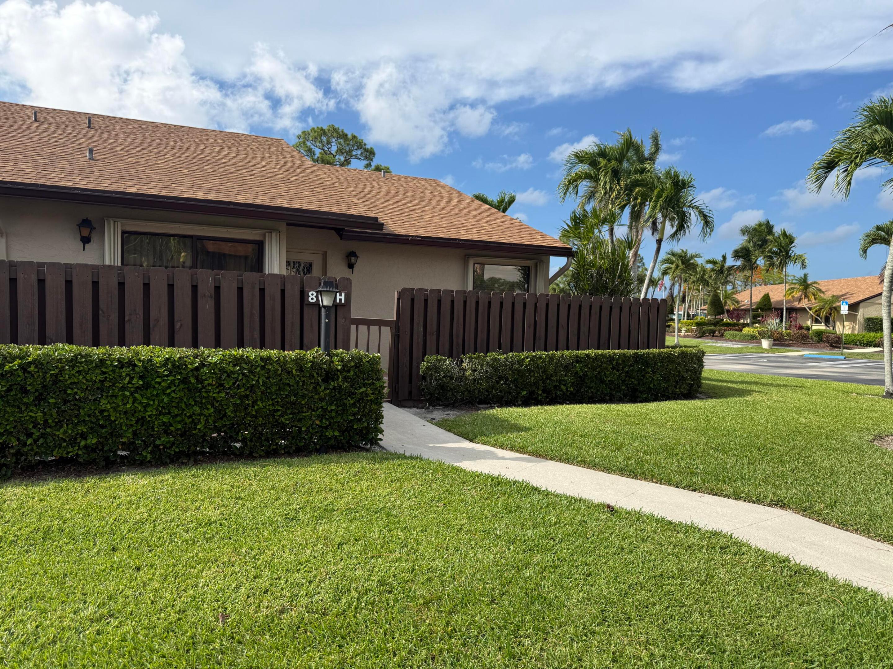 PINE RIDGE NORTH VILLAGE IV CONDO - Residential Lease