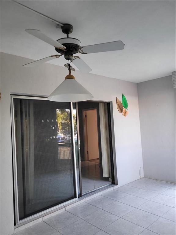 EMERALD CONDO - Residential