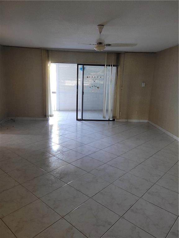 EMERALD CONDO - Residential