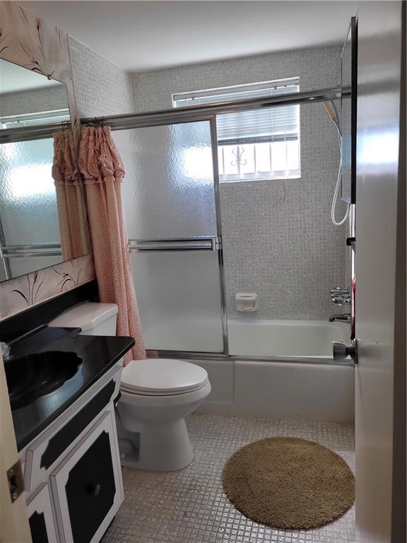 EMERALD CONDO - Residential