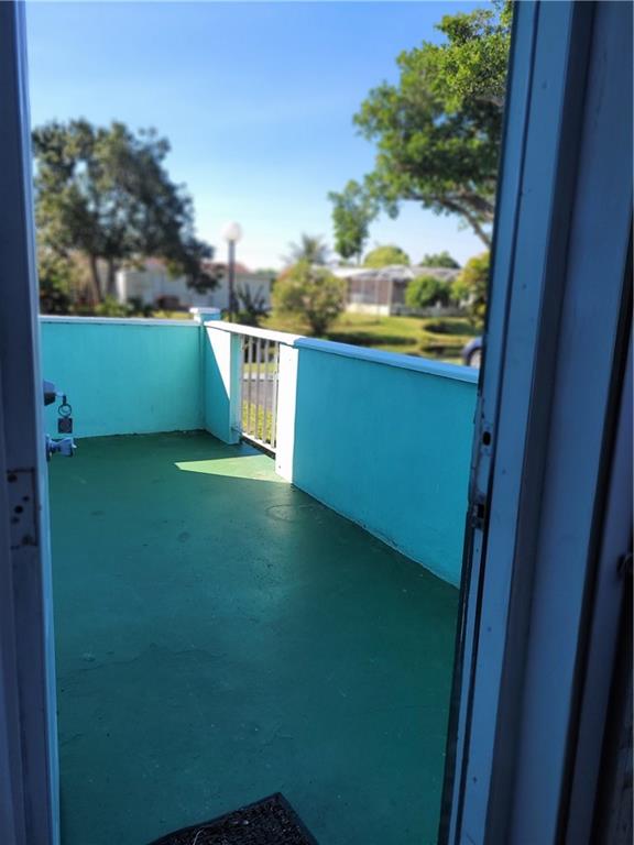 EMERALD CONDO - Residential
