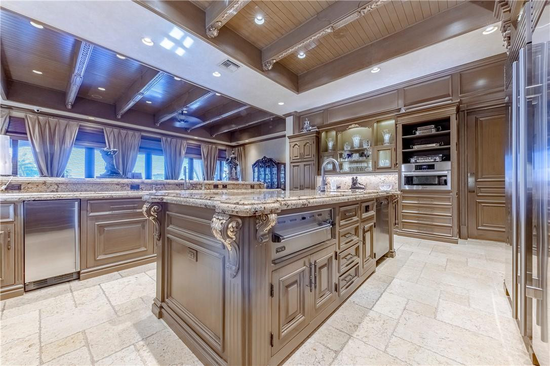 Lighthouse Point 6th Sec - Residential