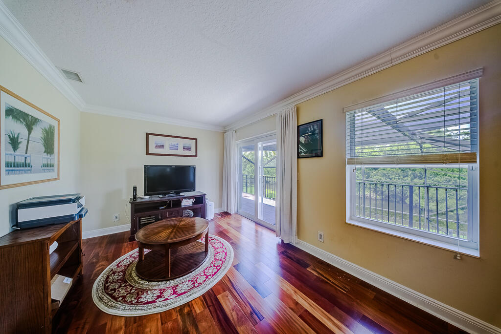 LAKEFIELD OF THE LANDINGS AT WELLINGTON 1 - Residential
