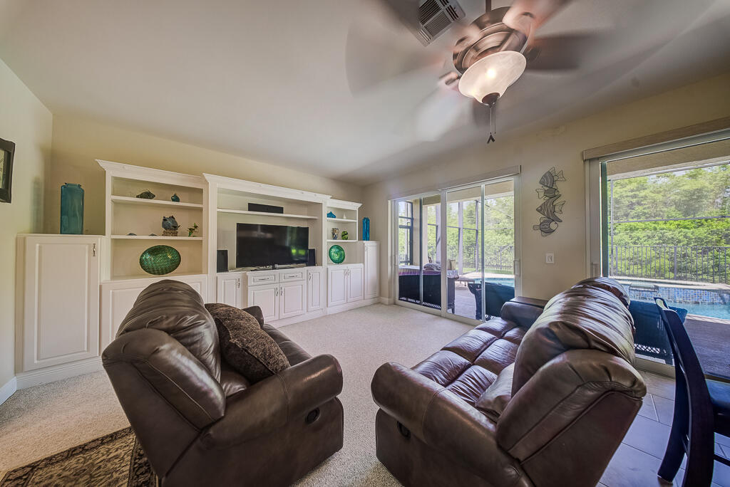 LAKEFIELD OF THE LANDINGS AT WELLINGTON 1 - Residential