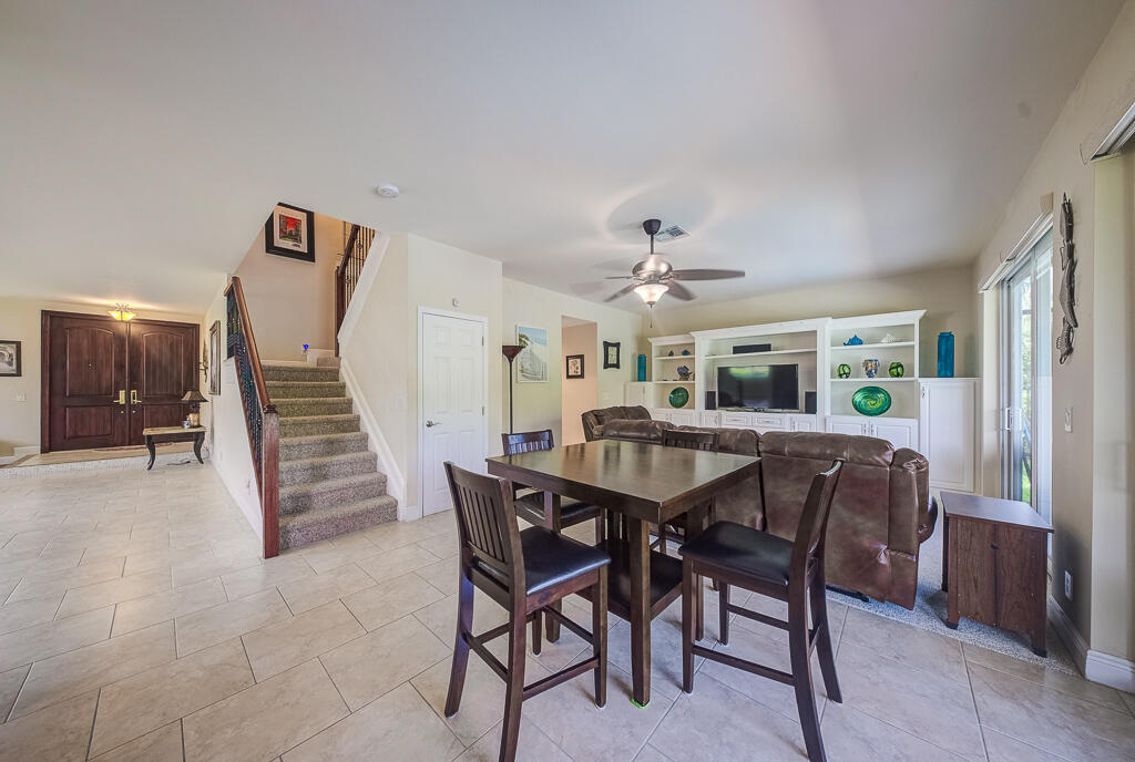 LAKEFIELD OF THE LANDINGS AT WELLINGTON 1 - Residential