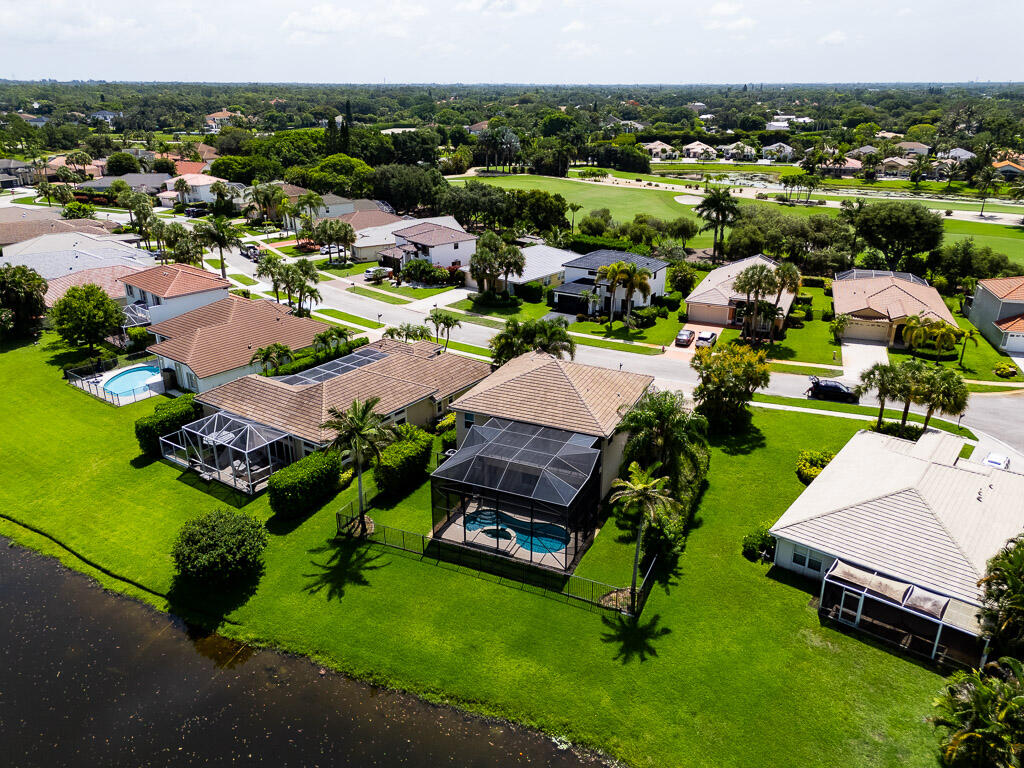 LAKEFIELD OF THE LANDINGS AT WELLINGTON 1 - Residential