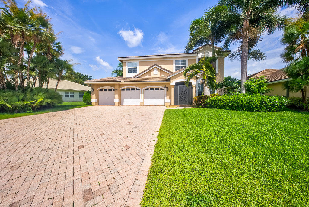 LAKEFIELD OF THE LANDINGS AT WELLINGTON 1 - Residential