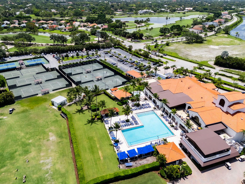 LAKEFIELD OF THE LANDINGS AT WELLINGTON 1 - Residential