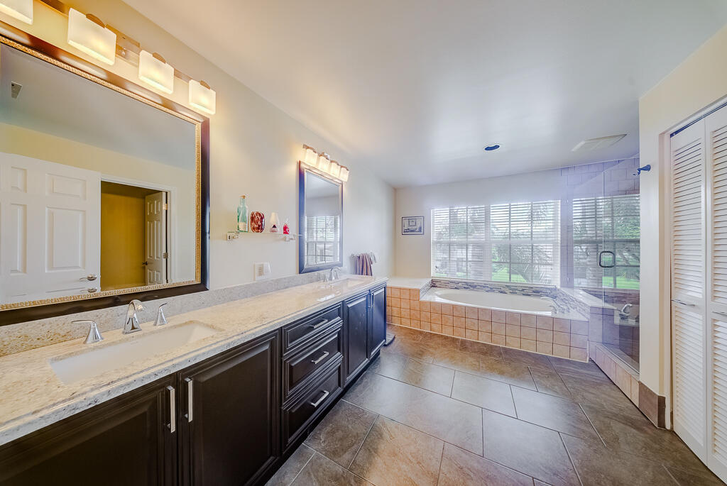 LAKEFIELD OF THE LANDINGS AT WELLINGTON 1 - Residential