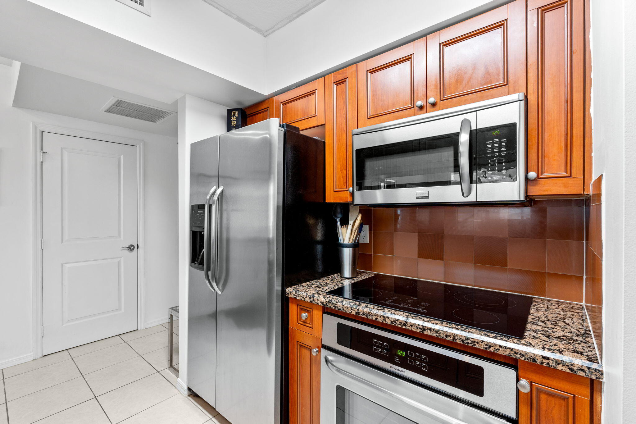 WATERGARDEN CONDO - Residential Lease