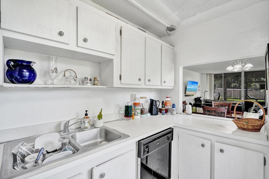 TANGERINE CONDOMINIUM THREE - Residential