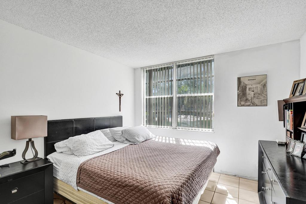 TANGERINE CONDOMINIUM THREE - Residential