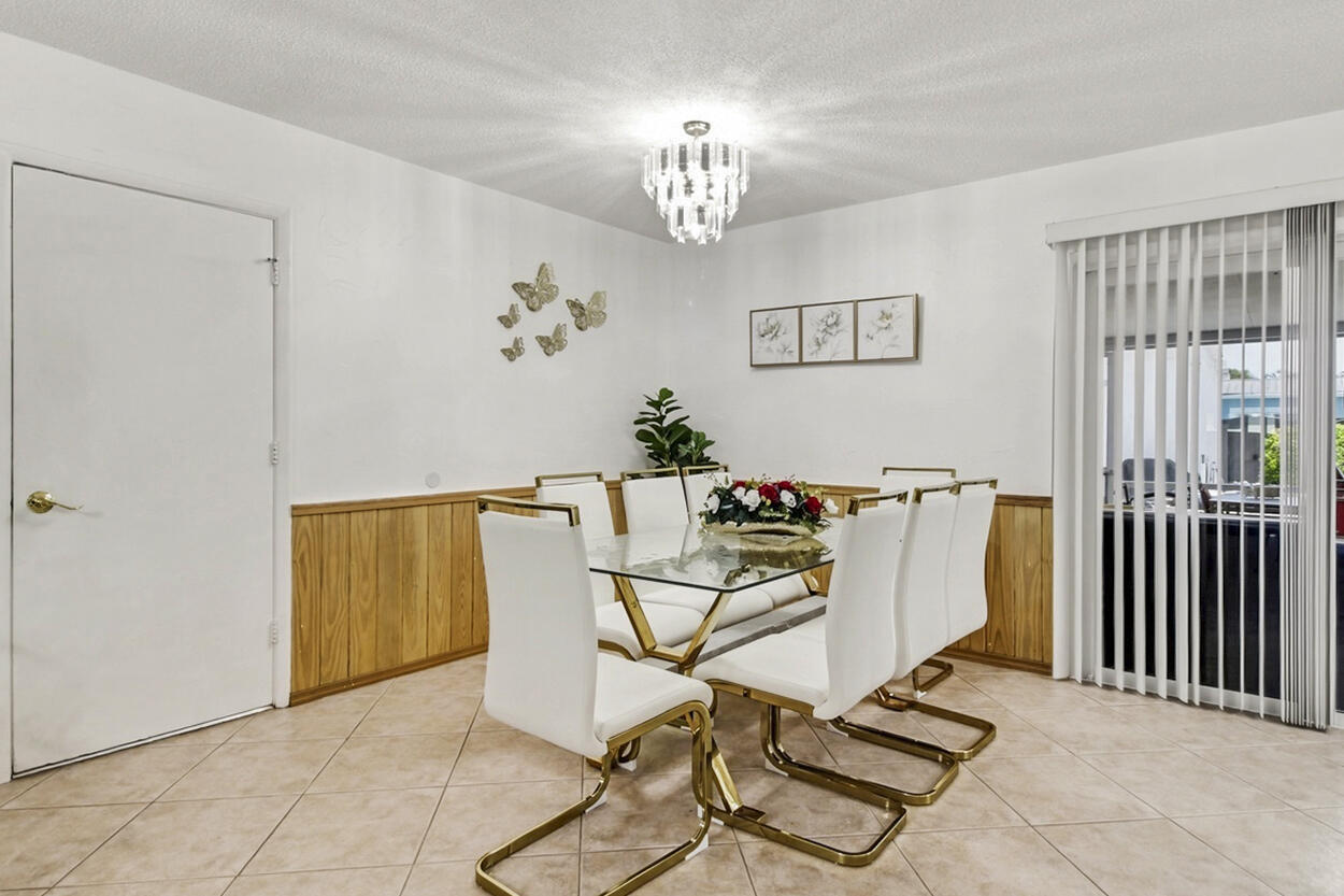 PALM SPRINGS VILLAGE 5 - Residential