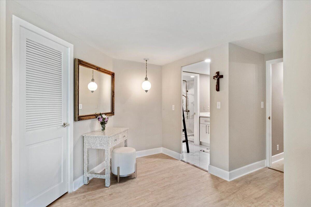 LA BONNE VIE CONDO - Residential Lease