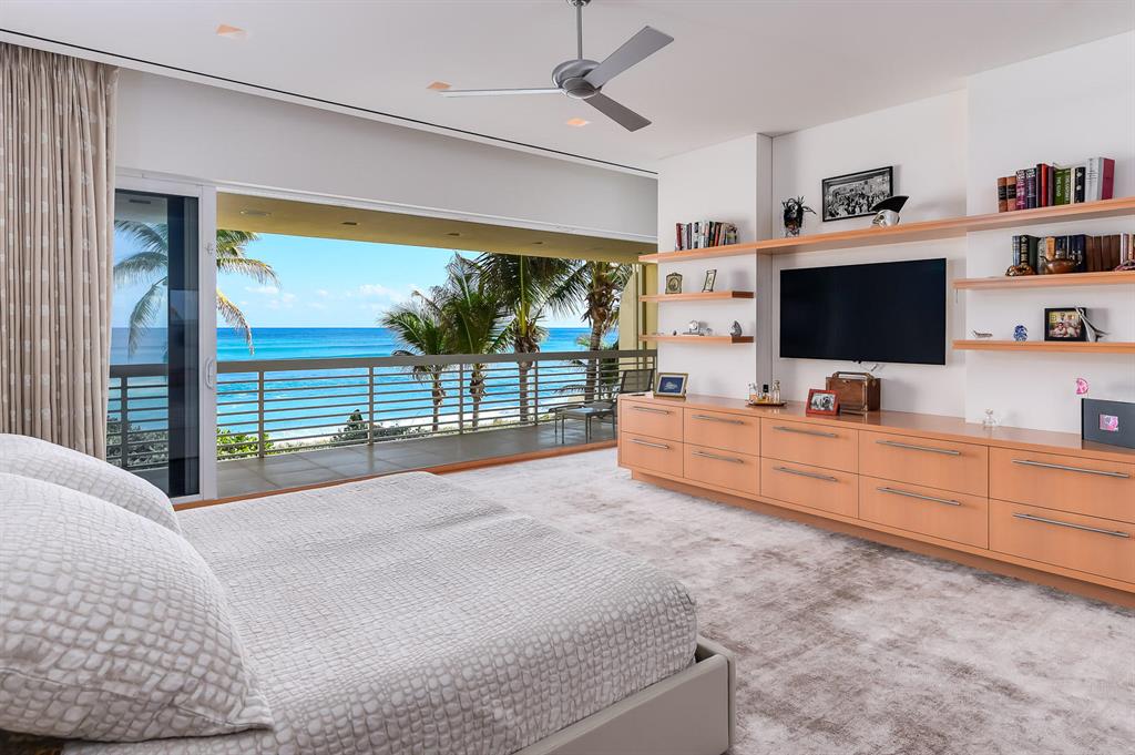 RESIDENCES AT SLOANS CURVE - Residential