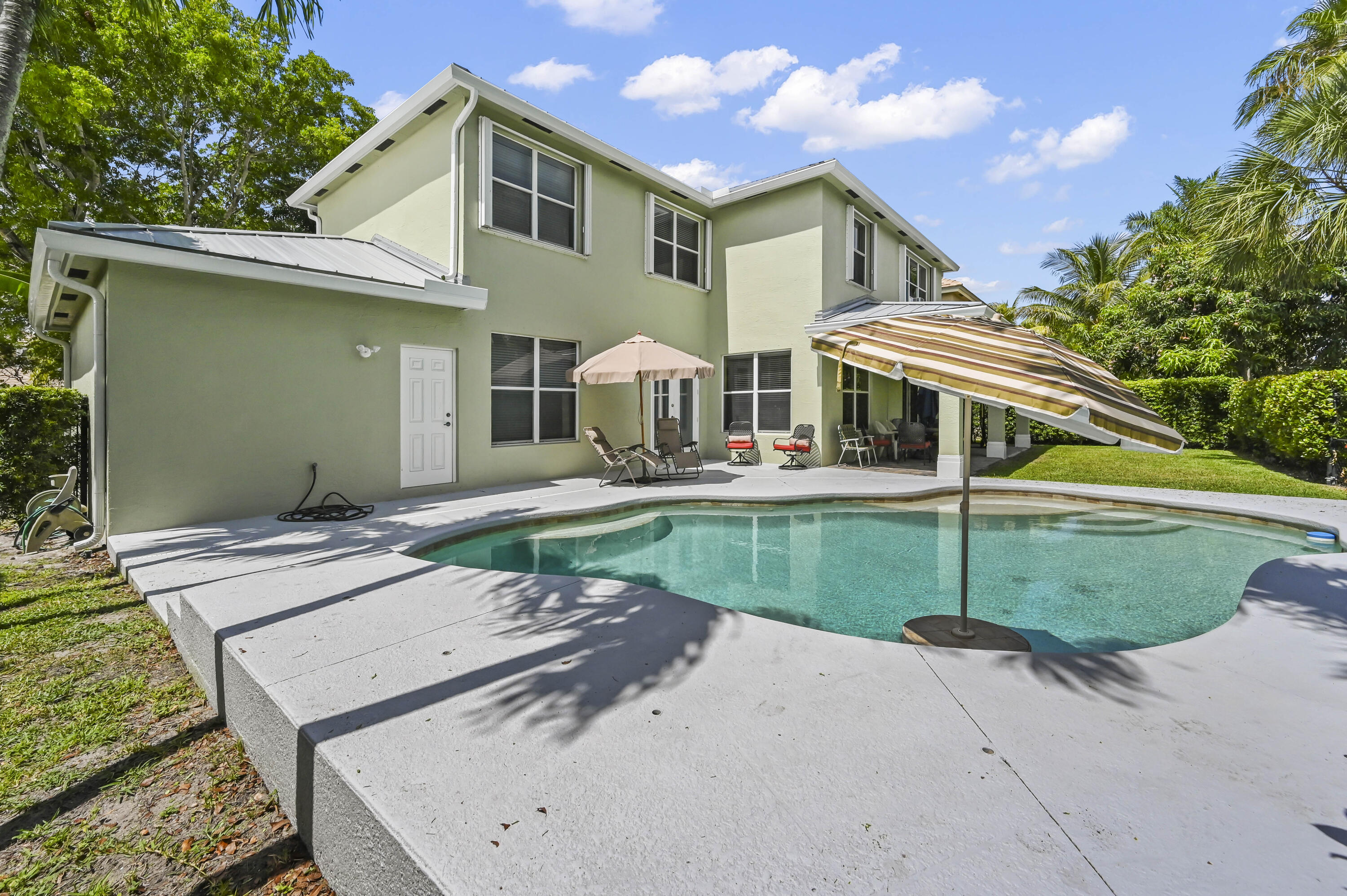 SAVANNAH ESTATES - Residential