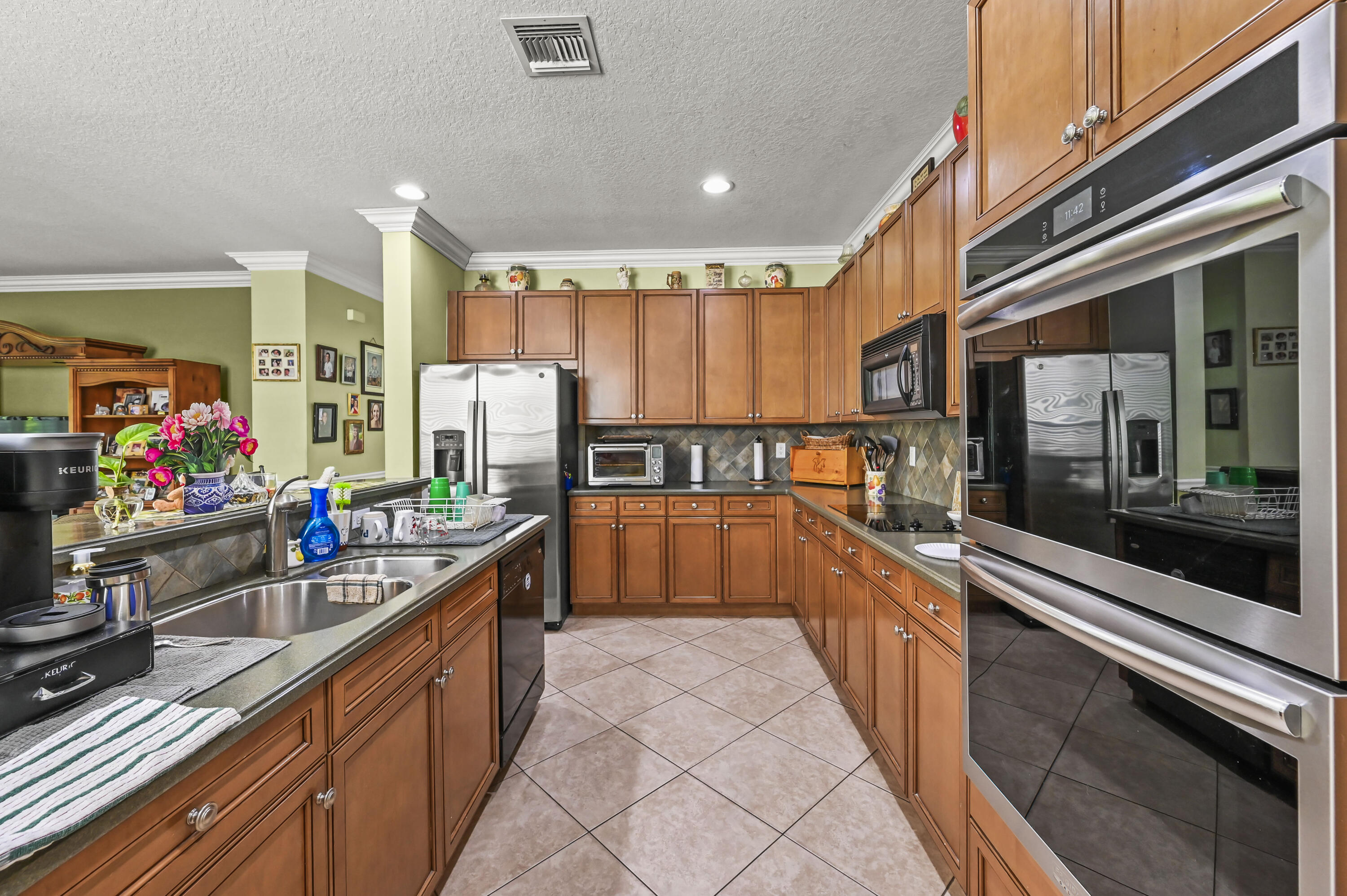 SAVANNAH ESTATES - Residential