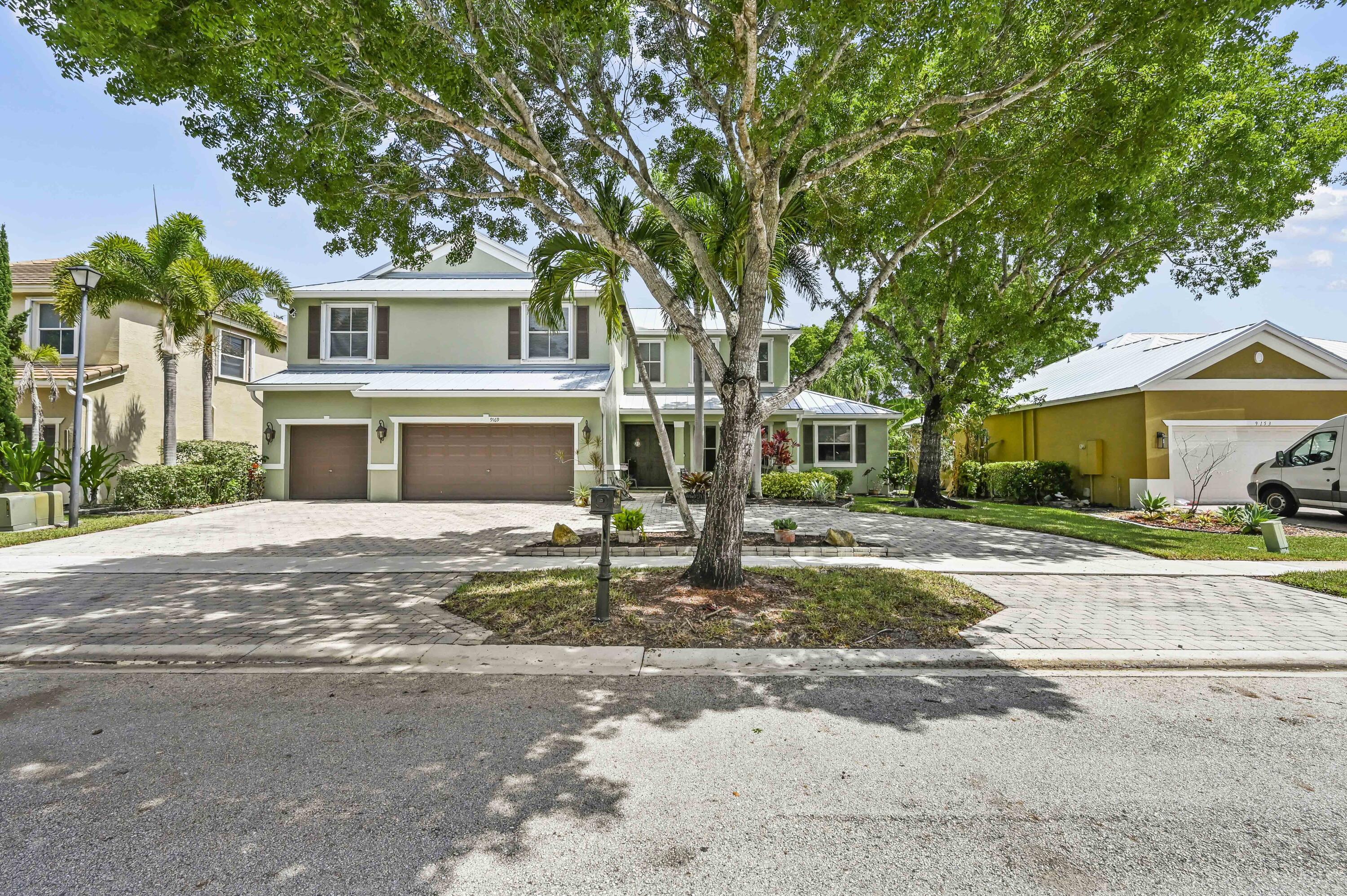 SAVANNAH ESTATES - Residential